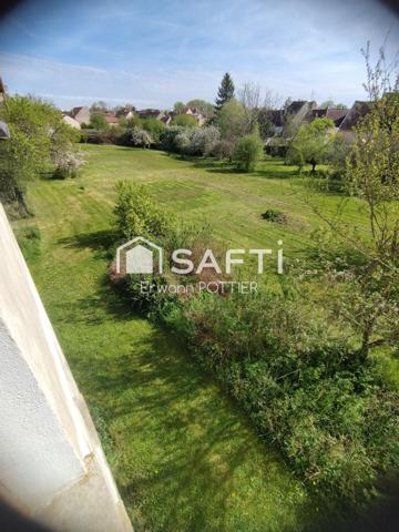 Maison de caractère avec grand terrain arboré