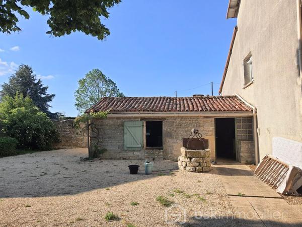Superbe maison de maître des années 1900, idéal pour une activité gîte ou grande famille.

Située dans un petit village à 2km de ROUILLE et 10kms de LUSIGNAN, retrouvez le charme de la pierre à la campagne aux portes de toutes commodités.

avec sa façade exposée plein Sud, elle se compose en rez-de-chaussée d'une vaste entrée avec sol en pierres naturelles, donnant sur une grande cuisine de 42m², un séjour et un salon de 60m², une chambres avec parquet massif de 38m², salle de bain + douche, WC séparée et chaufferie.
Au premier étage, un palier dessert 3 chambres (38, 18 et 18m²) et une salle d'eau avec WC.
Au deuxième étage, un grenier isolé, aménageable, avec poutres apparentes. Une cave sous parties de 15m² vient compléter le tout.

L'extérieur clos de 3838m² (divisible) n'est pas en reste. Vous retrouvez une terrasse plein Sud pour accueillir vos soirées en famille ou entres amis. Egalement un superbe tilleul de 100-150ans, plusieurs dépendances dont 2 garages, un carport pour votre camping-car, une ancienne écurie, un atelier avec four à pain fonctionnel. Un jardin potager, parc d'arbres fruitiers, piscine semi-enterrée, votre espace de bien-être se trouve ici.

Côté prestations, la maison dispose du double vitrage PVC et bois, volets battants en composite, plusieurs cheminées authentiques, chauffage fioul sur radiateurs fontes, parquets bois massifs, sols en pierres de Bourgogne, ancien évier en pierre. Assainissement individuel non conforme.

Venez découvrir les espaces et volumes généreux de cette charmante propriété. Contactez-moi pour plus de renseignements et une visite!