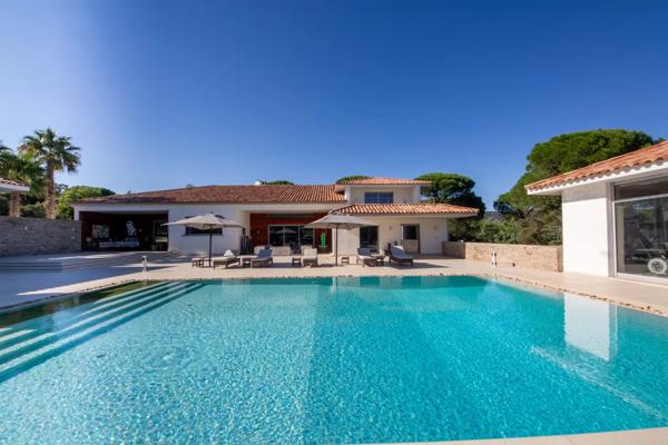 Vente villa 10 pièces 83120 - Plan de la Tour