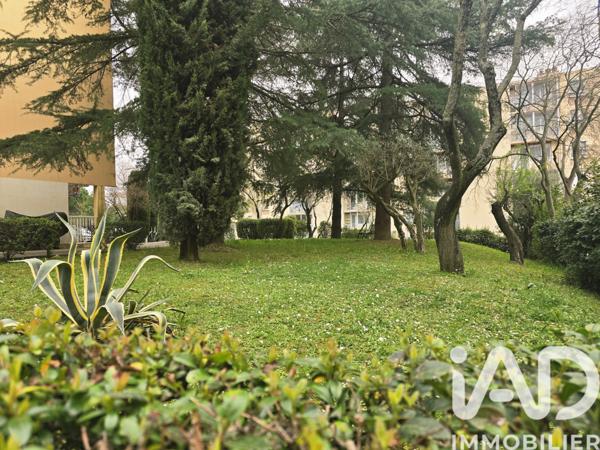 Appartement à vendre 4 pièces 99 m² Nîmes