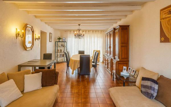 Maison à vendre    6 pièces • 166,22 m2 Toulouse