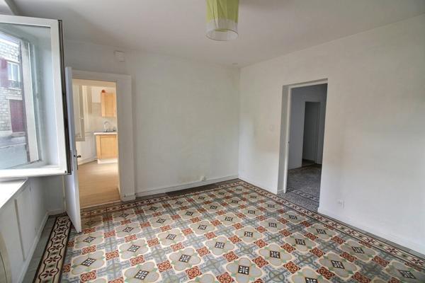 Appartement 2 pièces en RDC avec box à louer à MAULE (78)