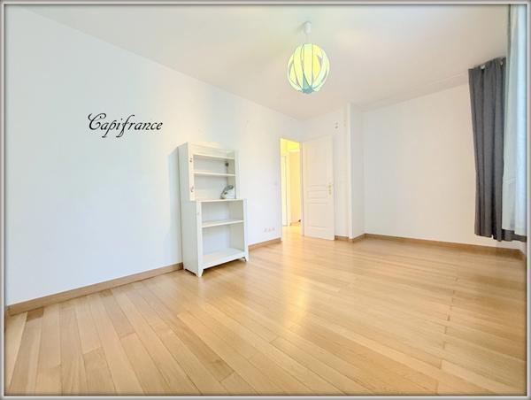 Maison contemporaine à vendre 6 pièces Hyper Centre