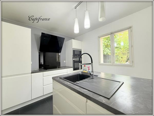 Maison contemporaine à vendre 6 pièces Hyper Centre