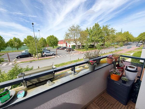 Appartement 2 pièces à vendre à Courdimanche - Exclusivité Agence Principale Cergy €184 000 ** - Référence 2287