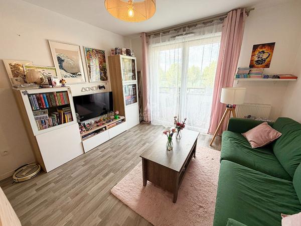 Appartement 2 pièces à vendre à Courdimanche - Exclusivité Agence Principale Cergy €184 000 ** - Référence 2287