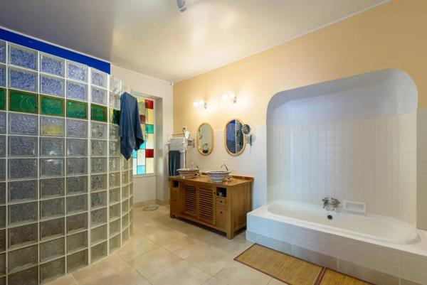 maison 8 pièces 306m² à vendre à Mont-de-Marsan