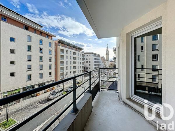 Appartement 4 pièces de 81 m² à Lyon (69009)