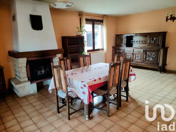 Maison traditionnelle 7 pièces de 130 m² à Vanosc (07690)