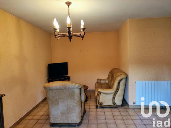 Maison traditionnelle 7 pièces de 130 m² à Vanosc (07690)