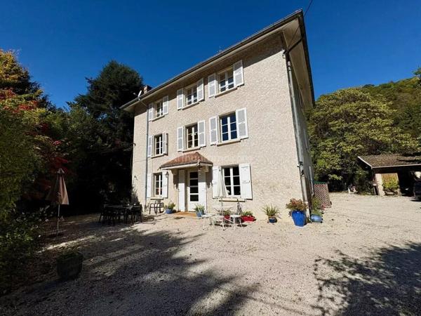 Vente Maison 10 pièces 231 m2 à Saint-Martin-d'Uriage