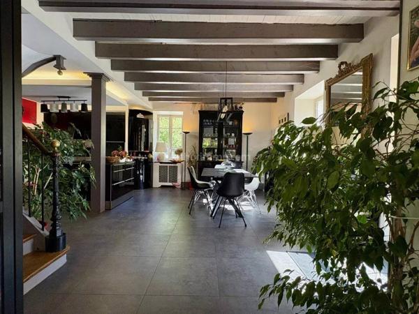 Vente Maison 10 pièces 231 m2 à Saint-Martin-d'Uriage