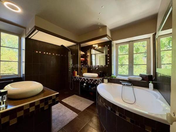 Vente Maison 10 pièces 231 m2 à Saint-Martin-d'Uriage