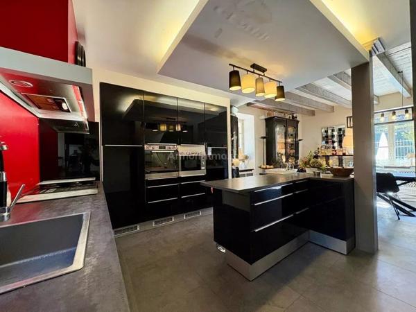 Vente Maison 10 pièces 231 m2 à Saint-Martin-d'Uriage