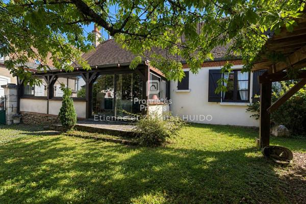 Maison Vatan 7 pièce(s) 181 m2