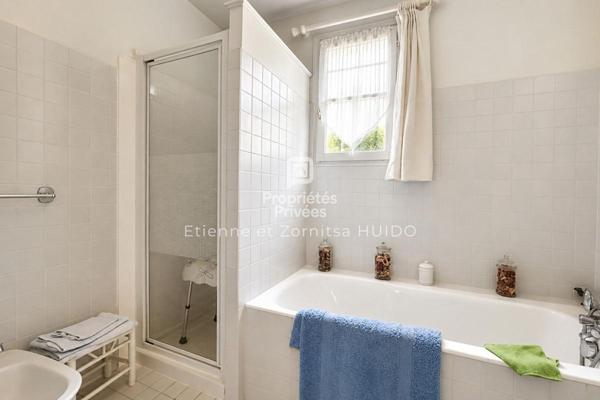 Maison Vatan 7 pièce(s) 181 m2