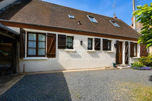 Maison Vatan 7 pièce(s) 181 m2
