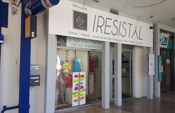 Dpt Rhône (69), à vendre LYON 5EME ARRONDISSEMENT MURS Local commercial de 87m2 dans la galerie marchande Auchan Champvert