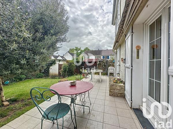 Maison 5 pièces de 103 m² à Dammarie-les-Lys (77190)