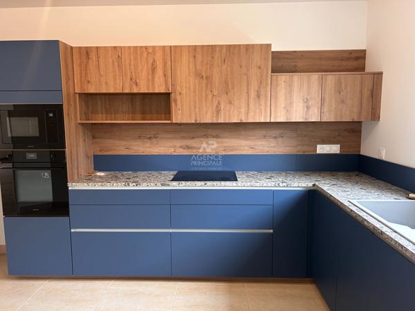 Maison 5 pièce(s) 120.6 m2 €960 000 ** - Référence 4695