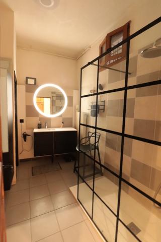 Centre ville - Charme - Cour commune - Faibles charges