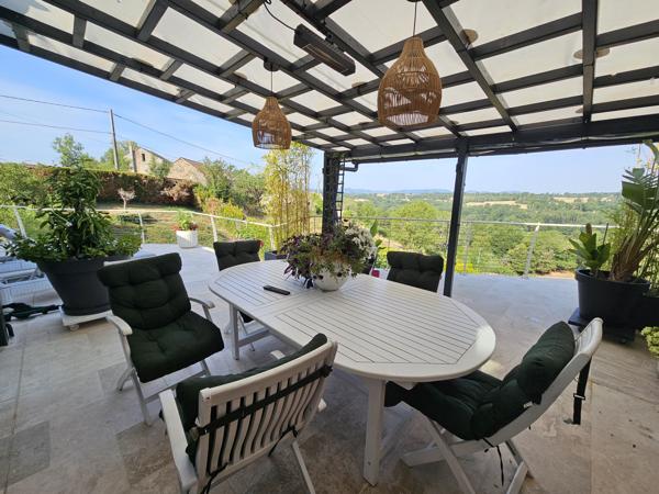 Maison
         10 pièces
        - 280 m² 540 000 € *