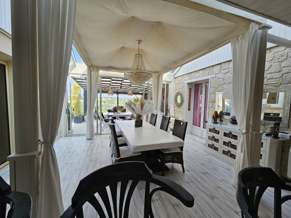 Maison
         10 pièces
        - 280 m² 540 000 € *
