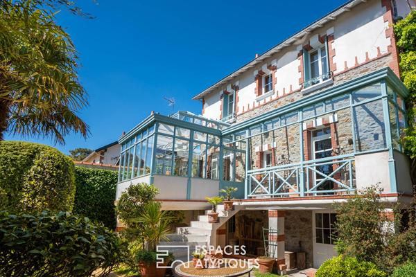 Villa balnéaire historique avec piscine au coeur de Saint-Brévin-les-Pins