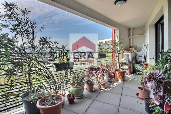 Appartement Saint Ouen Sur Seine 3 pièce(s) 98.05 m2