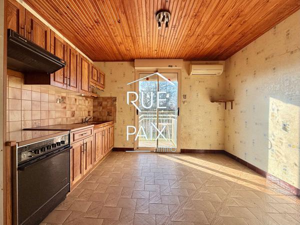 79300 SAINT SAUVEUR DE GIVRE EN MA Maison - 90 m2