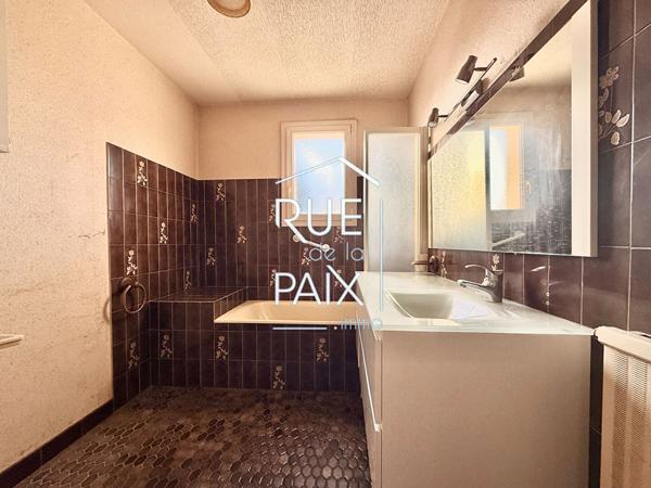 79300 SAINT SAUVEUR DE GIVRE EN MA Maison - 90 m2