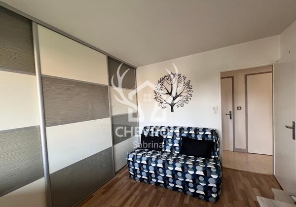 Nouvion-sur-Meuse (08160) Maison Nouvion-sur-Meuse - 7 Pièces - 144 m2