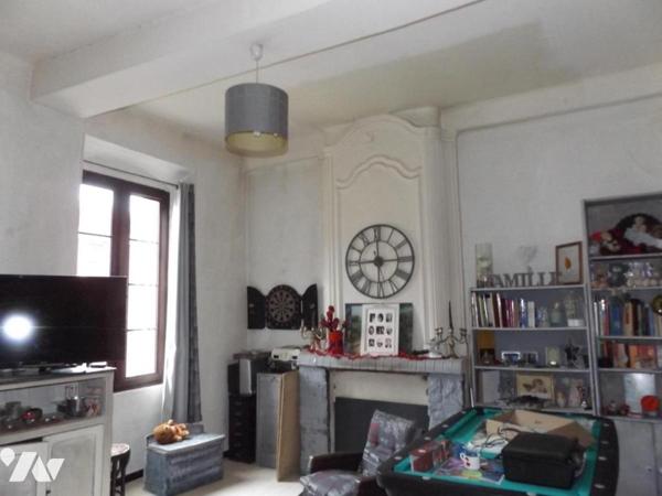 Immeuble de rapport à rénover très fort potentiel