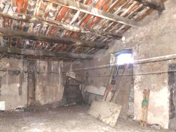 Immeuble de rapport à rénover très fort potentiel