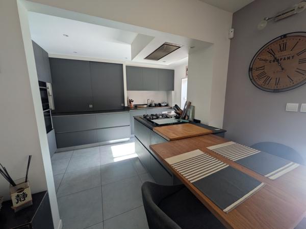 Maison individuelle 180m² - 5 chambres jardin double garage