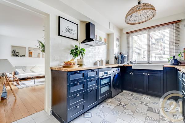 Appartement F3 à vendre  3 pièces - 83,23 m2 PARIS - 75018