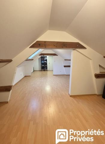 Maison 3 pièces 84 m2 à MEHUN SUR YEVRE ( 18500 )