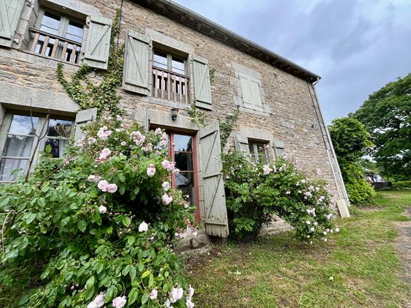 A VENDRE Maison en pierre Cadre champêtre à Caulnes Caulnes