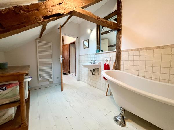 A VENDRE Maison en pierre Cadre champêtre à Caulnes Caulnes