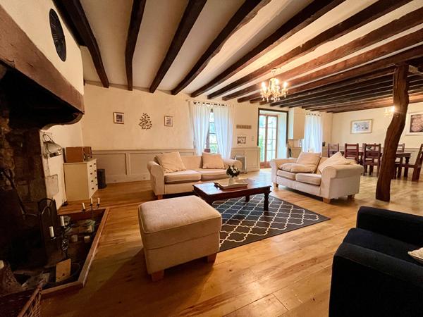 A VENDRE Maison en pierre Cadre champêtre à Caulnes Caulnes