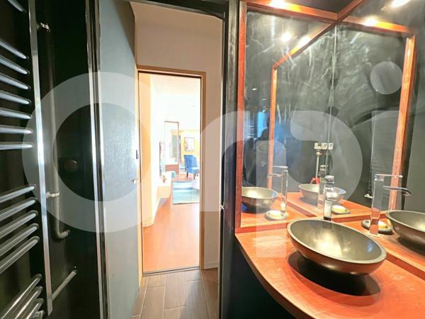 Appartement à louer    3 pièces • 60,05 m2 Marseille 8