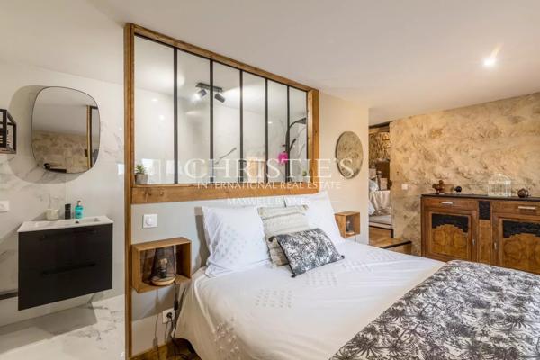 Belle maison de village avec maison d’amis, grand jardin, cuisine d’été et piscine