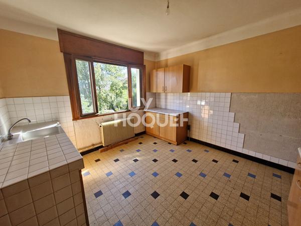 Maison à fort potentiel à MIRIBEL