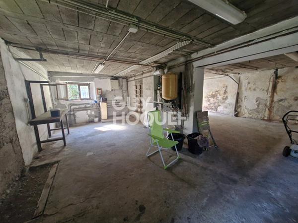 Maison à fort potentiel à MIRIBEL