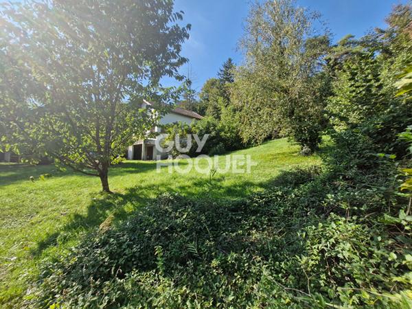 Maison à fort potentiel à MIRIBEL