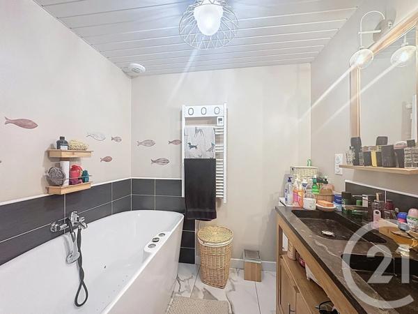Maison à vendre  6 pièces - 179,15 m 2   MAREUIL SUR LAY DISSAIS  - 85