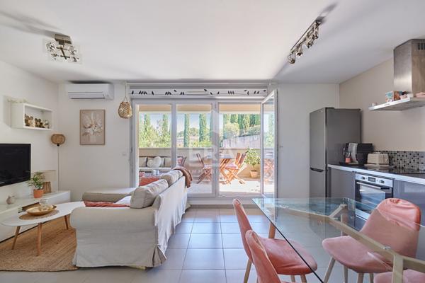 Appartement T2 avec terrasse et parking, Aix-en-Provence