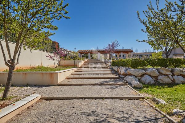 Appartement T2 avec terrasse et parking, Aix-en-Provence