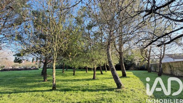 Maison à vendre 7 pièces 240 m² Saint-Médard-d'Aunis