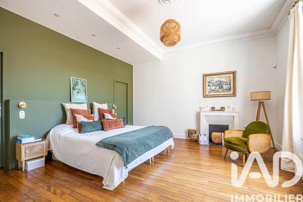Maison à vendre 10 pièces 276 m² Niort